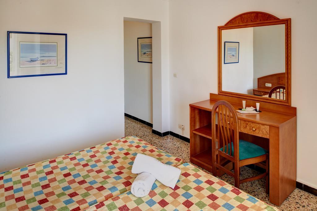 Hostal Talamanca Cala d'Or  Exterior photo